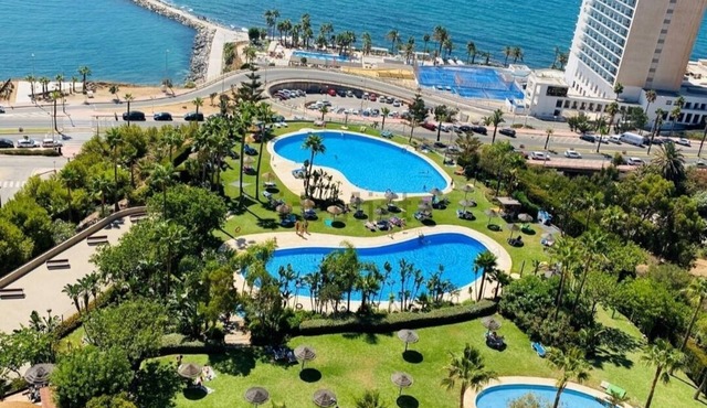 3 Bedroom Summer House Duplex - 5min from Beach, w/Pools on El Coloso