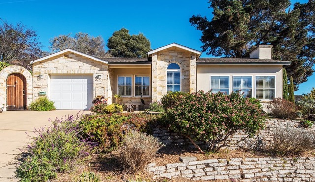3485 Avalon by the Sea ~ Huge Gourmet Kitchen!