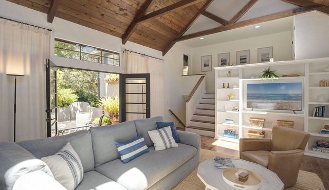 3937 Trailside Retreat - Stunning Remodeled Gem