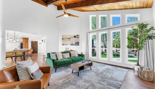 3BR Reno Retreat · Swim Spa & Spring Sunshine