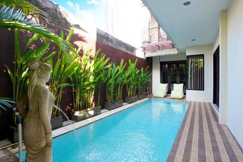 3BR Villa with Private Pool in West Sanur - Pengiyasan Casa Del Lago