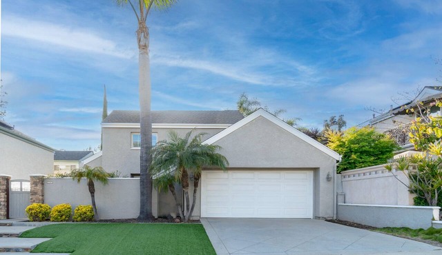 4B/3B Single Family Home with Main Floor Bedroom/Bathroom