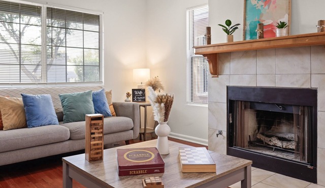 4BR Near SoFi Stadium | Walk Downtown Culver City