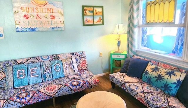 5 MINUTE Walk to Beach! 4 br 2 bath Gorgeous Private CLASSIC California Bungalow