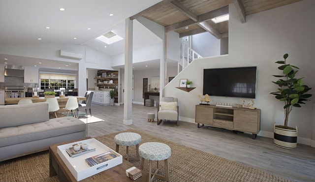 7 Bedrooms In The Village! Beautifully Furnished