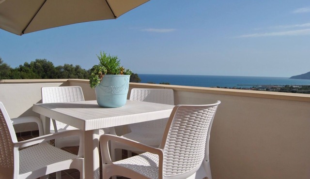 700 meters from the sea. Family apartment with terrace pets allowed,