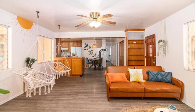 9min to Univ of Redlands Spacious Boho Home 5min to Downtown DISCOUNTS