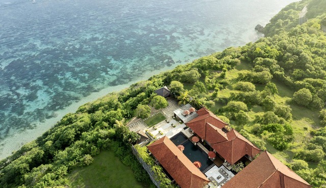 Absolute ocean view 7 bedrooms villa Uluwatu