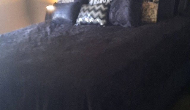 Adorable 2 bed 2 bath condo