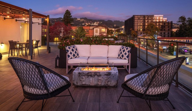 Aiden by Best Western Berkeley