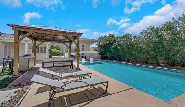 All-In Villa | 7BR 6BA w/Theater, Karaoke, & Pool
