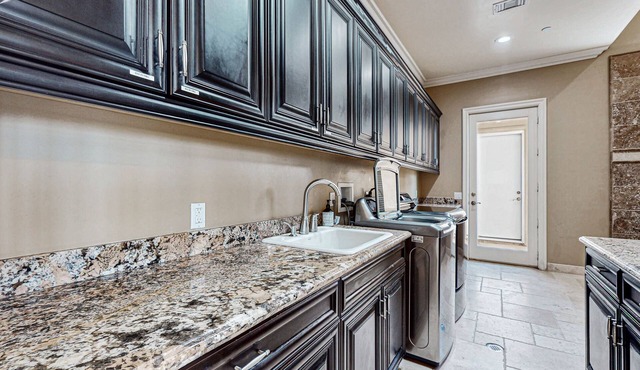Alta Vista Villa | Luxury house in Vista with sweeping unobstructed views
