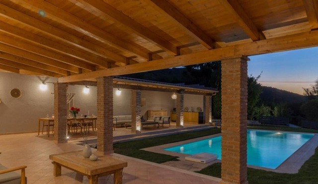 Amazing Villa Esperas with private pool in Chalkida, Greece.
