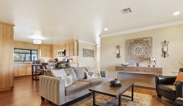 Annadan Suites is the beautifully located vineyard getaway of your dreams.
