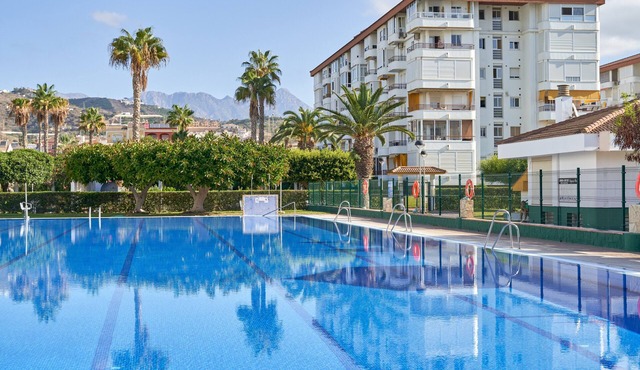 Apartment 'La Mejor' with Sea View, Shared Pool and Wi-Fi