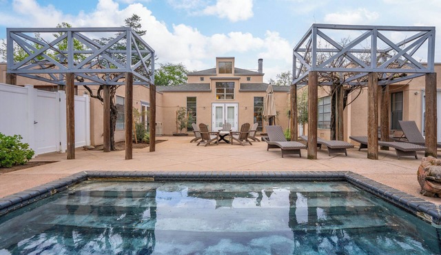 Arbor Haus : Modern Sanctuary