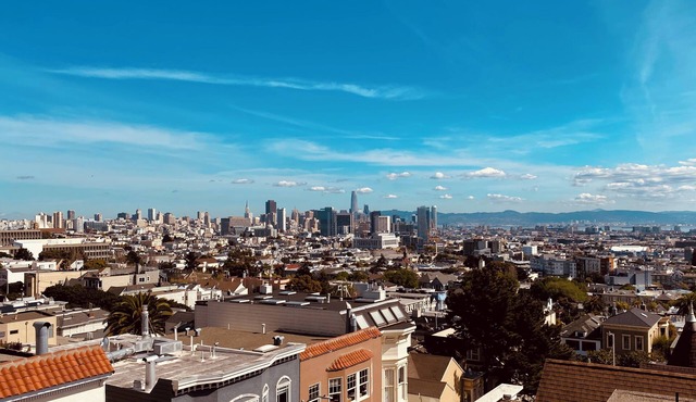 Architectural Luxury w/Views, Walkable & Central