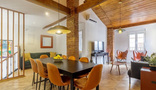 Art & Light Attic Living4malaga