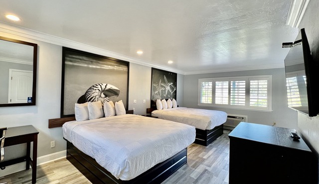 Aura Inn Monterey