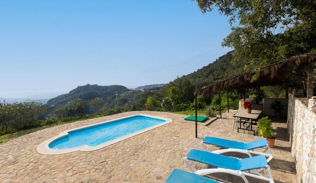 AURORA - Rustic villa with private pool and free wifi