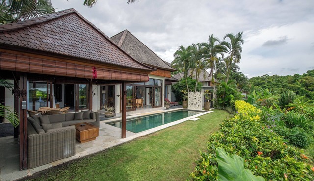 Authentic Private Pool Villa Sahaja 3 in Tabanan