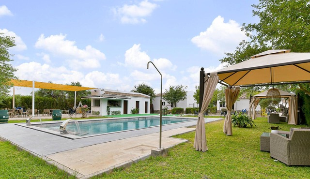 Awesome home in El Coronil