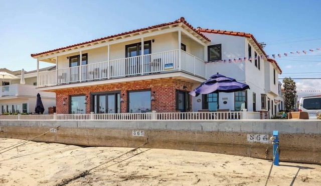 Bayfront Home with Harbor Views and Huge Backyard