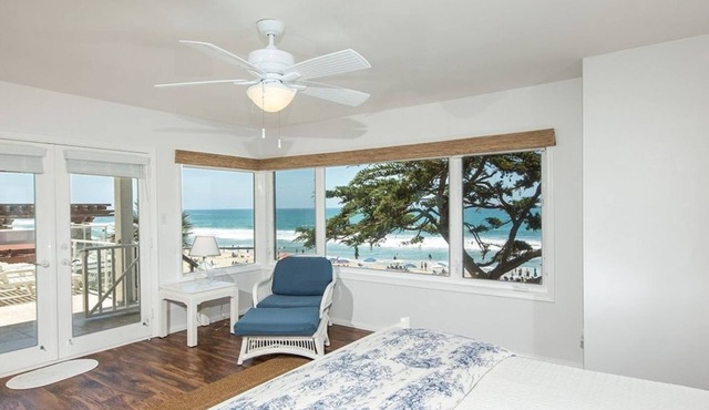 Beachfront in the Heart of Carlsbad Village - BBQ, hot tub, walk to everything