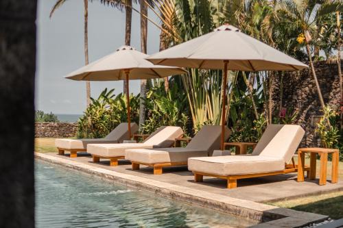 Beachfront Luxury Villa in Beraban with Private Pool