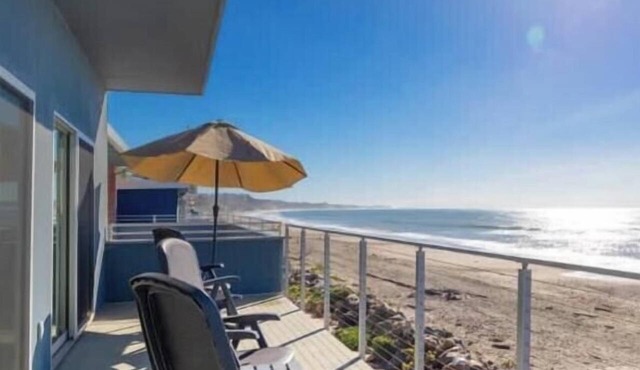 Beachfront Rio Del Mar Home - 5 bedrooms!