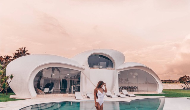 Beachfront Villa The Cloud