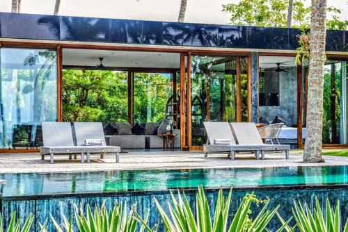 Beachside Villa at Balian Surf Break