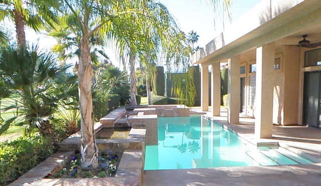 Beautiful Executive Home On Golf Course C/w Private Pool & Spa
