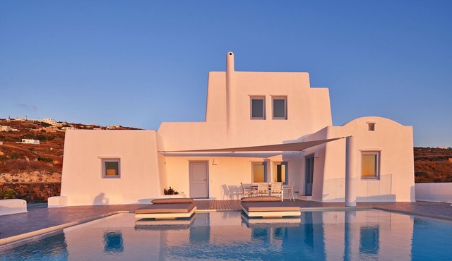 Beautiful Home in Santorini with Private Pool and Sea View