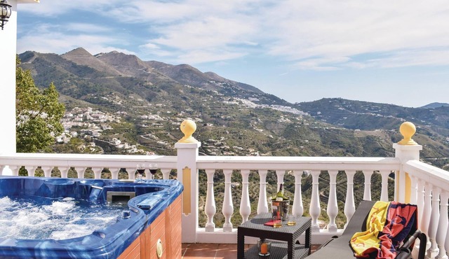 Beautiful home in árchez