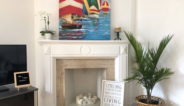 Beautiful Marina Home - 2Bed 2Bath - 1 block from Marina Blvd!