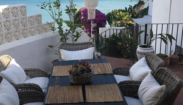 Beautiful Moorish House by the Sea for Rent!