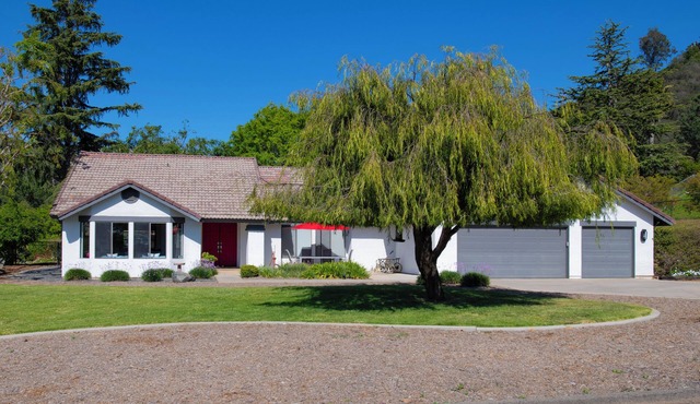Beautiful San Marcos Estate!