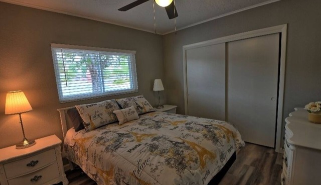 Beautifully updated historical home in the heart of Henderson