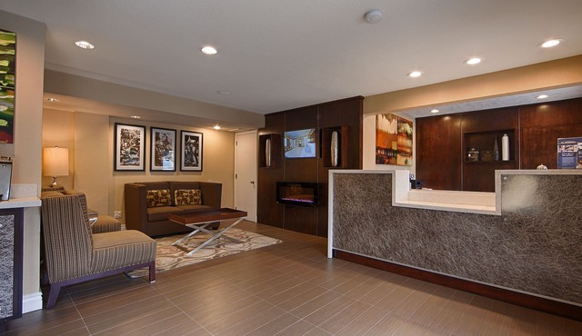 Best Western Carmel's Town House Lodge