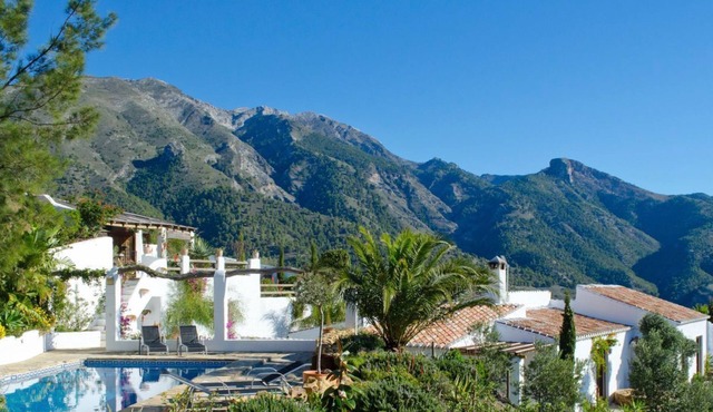 Blanco De Caza - Three Bedroom Villa, Sleeps 6