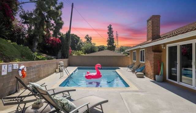 Blue Lagoon | Pool | Games | Close to DT