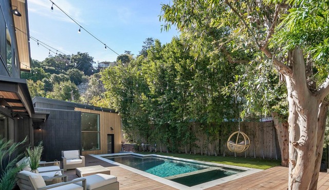 Brand New Architectural Villa in Studio City, CA | 5 Bedroom | Pool