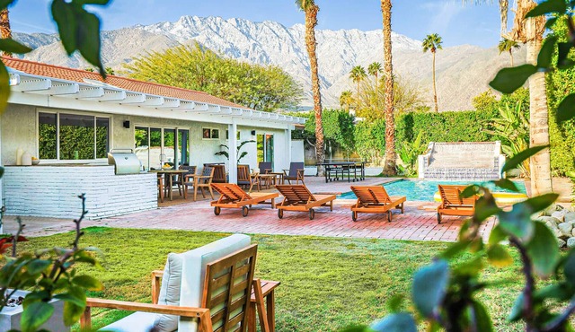 Breathtaking views w/ pool and game room
