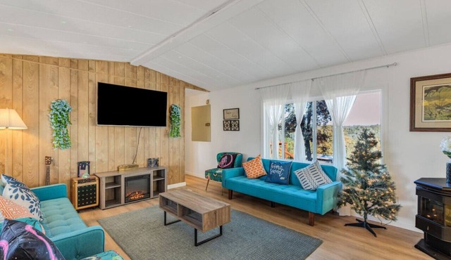 Cabin w/breathtaking view Stop before Tahoe