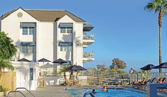 Capistrano Beach | SoCal Beach Retreat | Pool & Beach