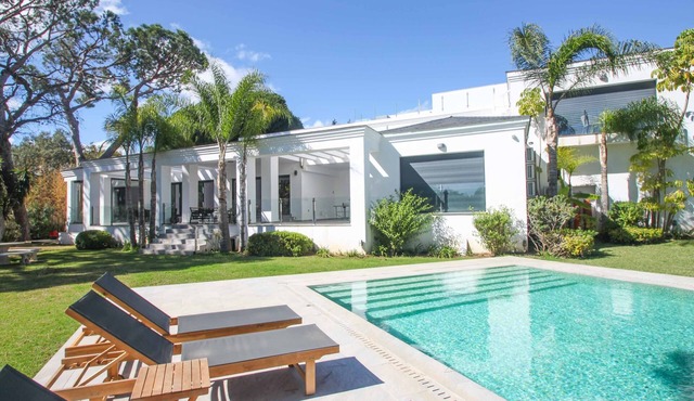 Casa 23 - Four Bedroom Villa, Sleeps 8