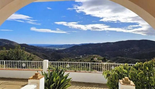 Casa Bella: Vacation Home on the Costa del Sol with a Private Pool