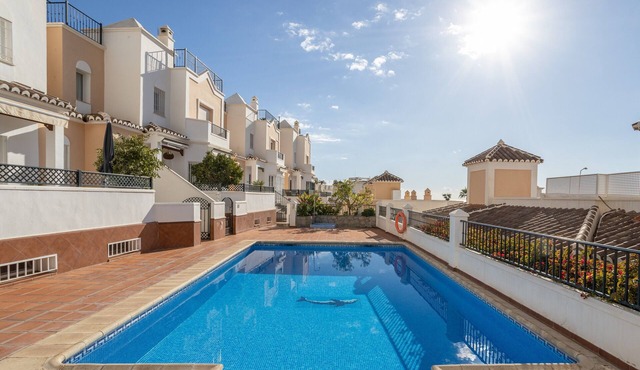 Casa Chloe with fantastic view, Wi-Fi, Pool, Air-conditioning