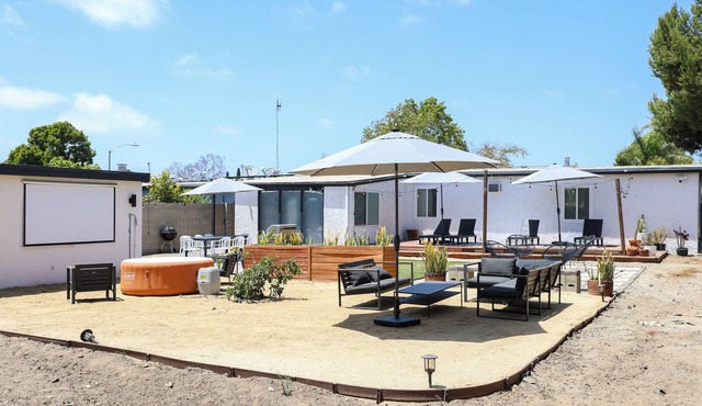 Casa Ciela: AC/Spa/15 min Downtown/Beach/Theatre